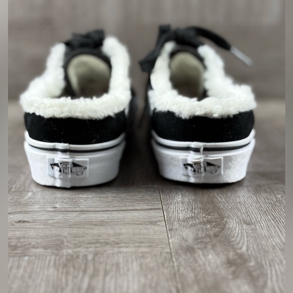 Vans Skater Old Skool Mule (Sued) Black/Sherpa Faux Fur Women’s Size 6.5 - Picture 7 of 16